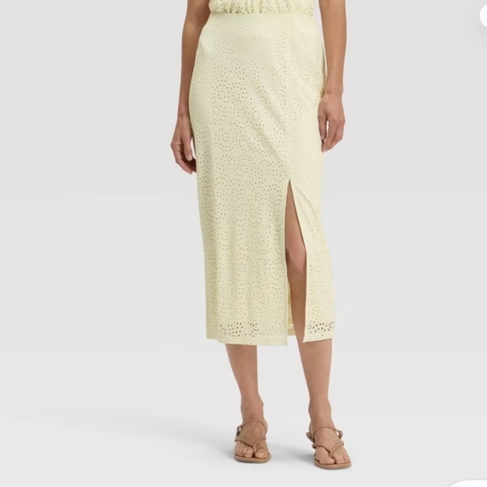 A new day Cream Eyelet Midi Skirt NWT